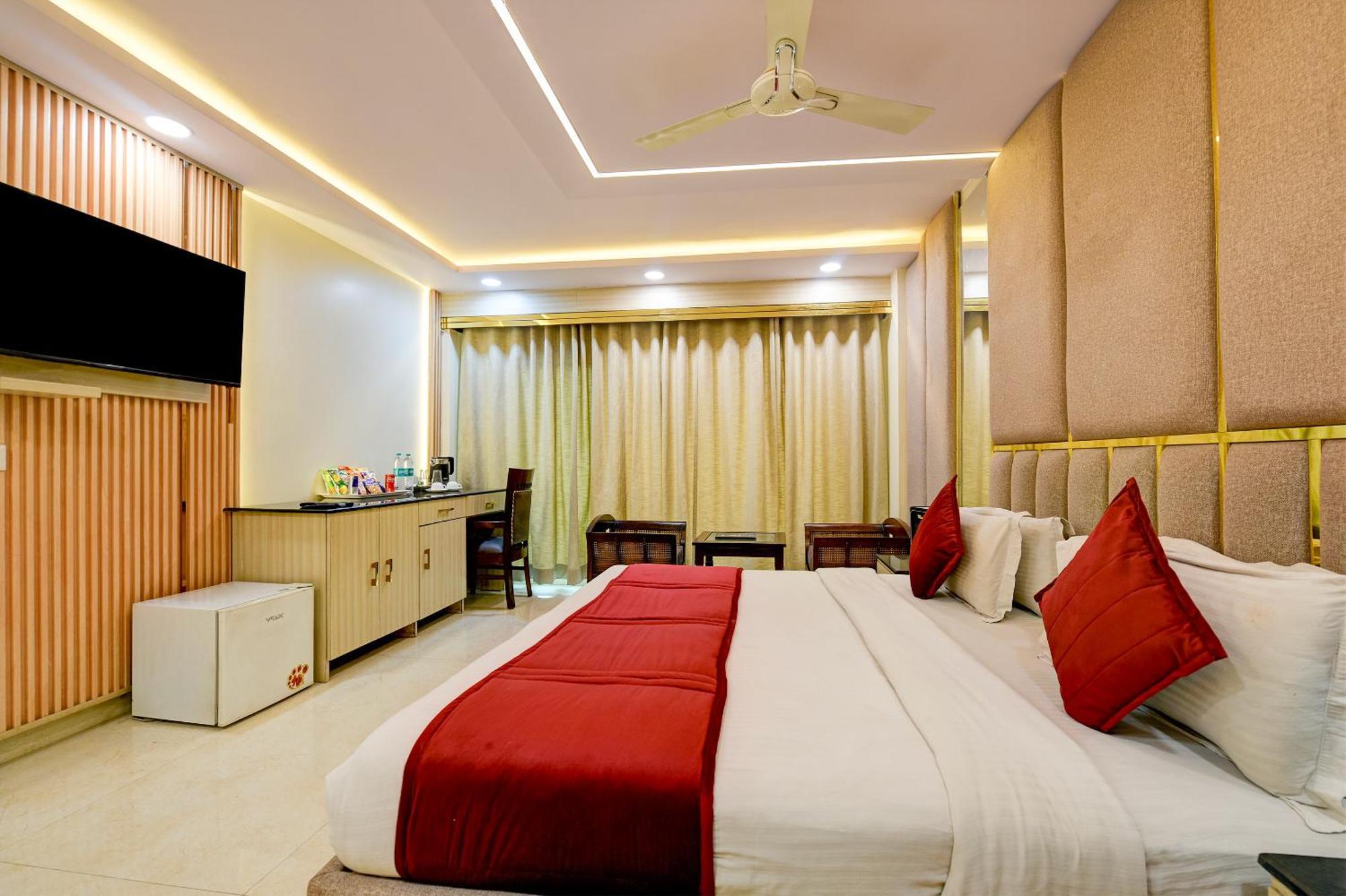 Staybook South Delhi New Delhi Exterior photo